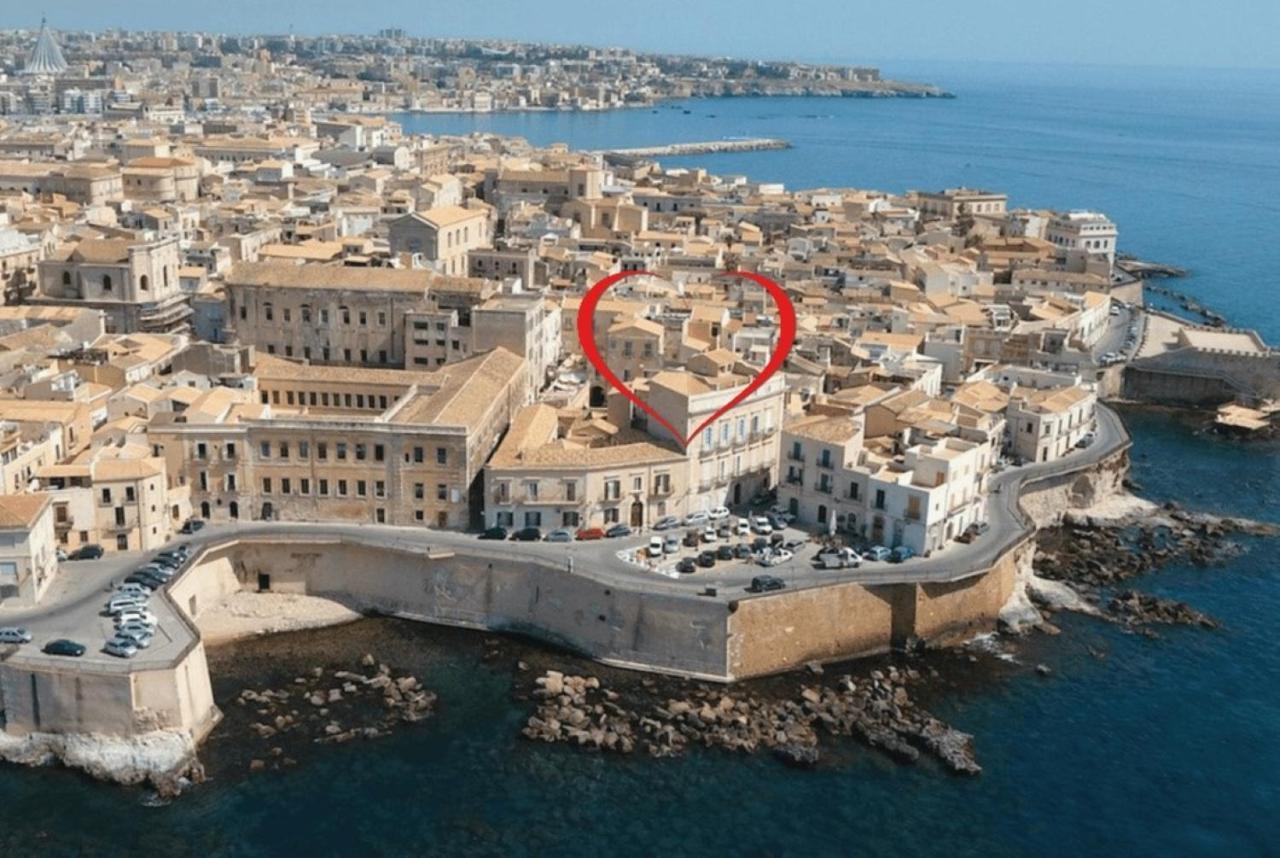 Casa Nagale- Una Suite Di Charme Nel Cuore Di Ortigia A 50 Mt Dal Mare Συρακούσες Εξωτερικό φωτογραφία