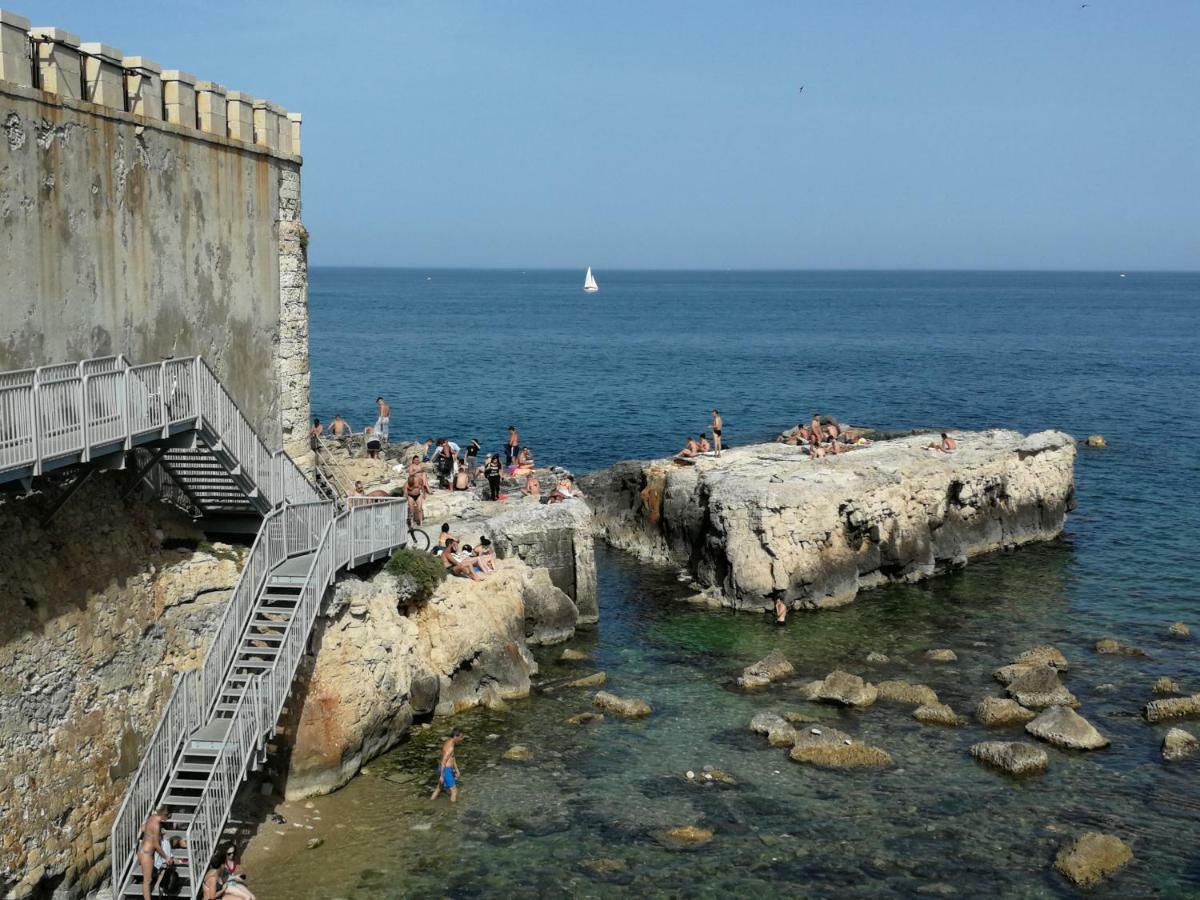 Casa Nagale- Una Suite Di Charme Nel Cuore Di Ortigia A 50 Mt Dal Mare Συρακούσες Εξωτερικό φωτογραφία