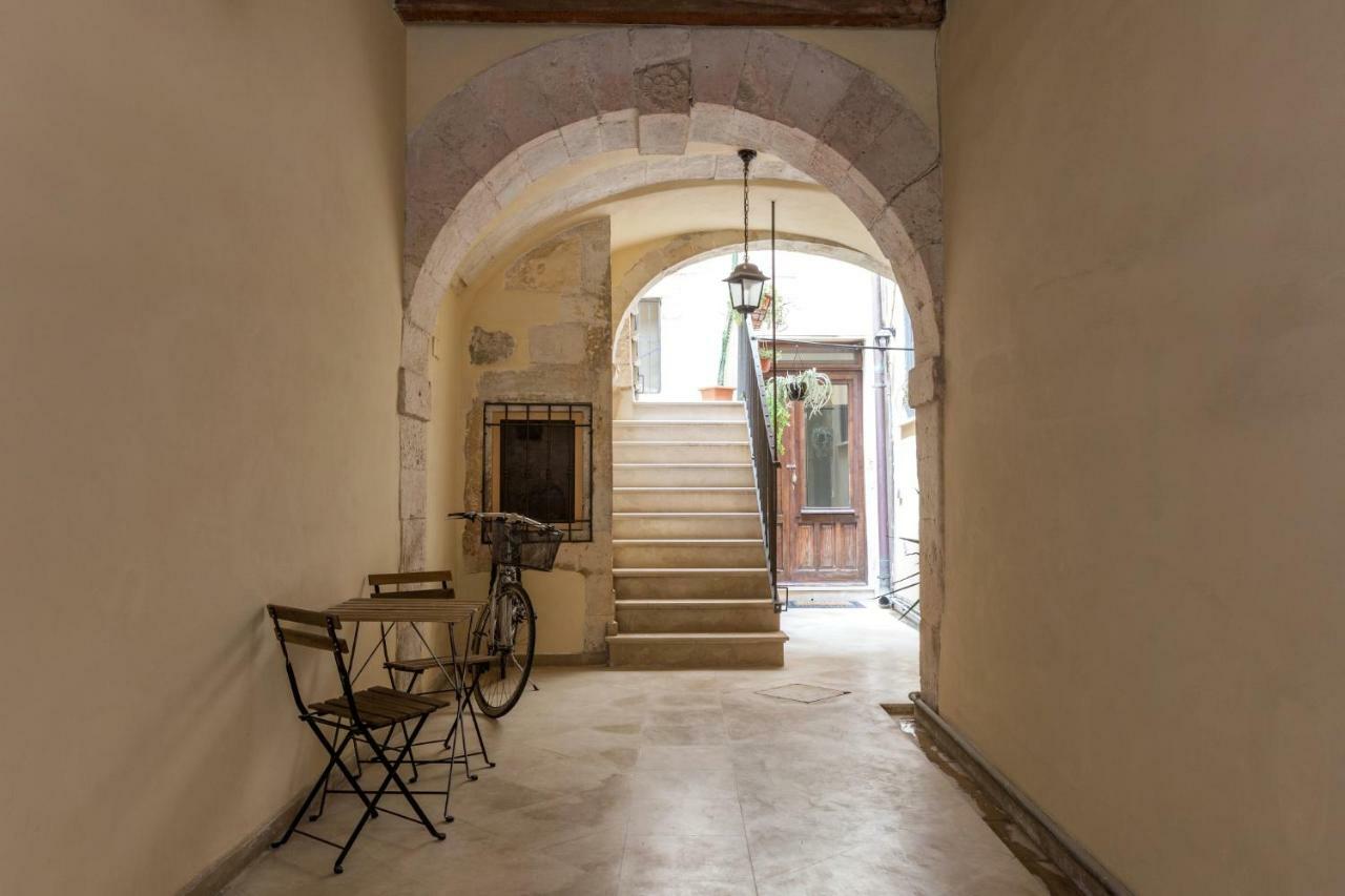 Casa Nagale- Una Suite Di Charme Nel Cuore Di Ortigia A 50 Mt Dal Mare Συρακούσες Εξωτερικό φωτογραφία