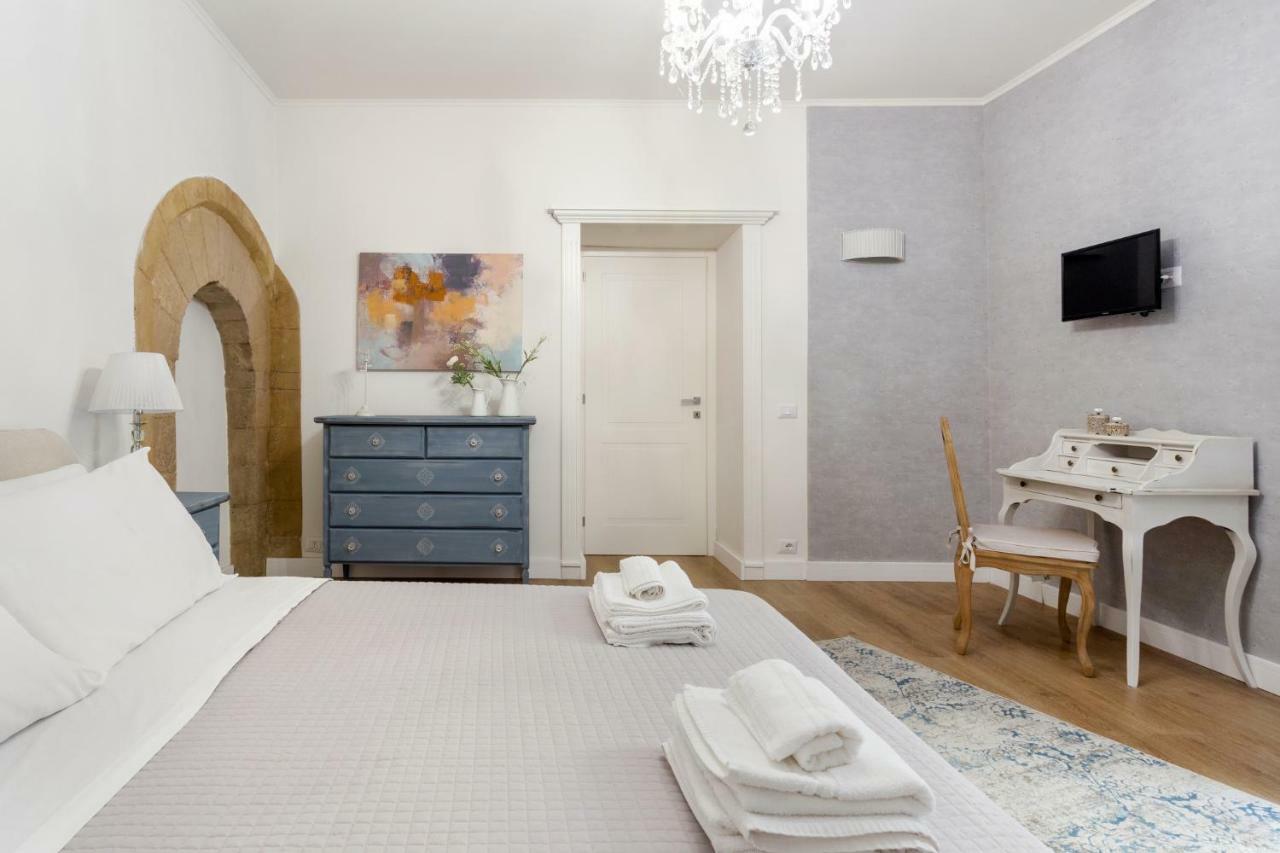 Casa Nagale- Una Suite Di Charme Nel Cuore Di Ortigia A 50 Mt Dal Mare Συρακούσες Εξωτερικό φωτογραφία