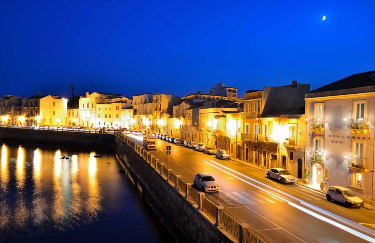 Casa Nagale- Una Suite Di Charme Nel Cuore Di Ortigia A 50 Mt Dal Mare Συρακούσες Εξωτερικό φωτογραφία