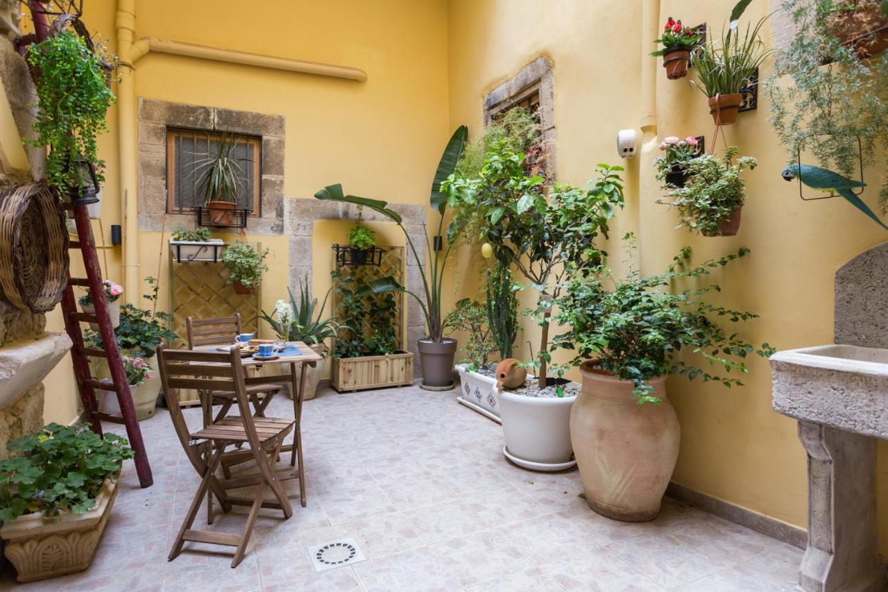 Casa Nagale- Una Suite Di Charme Nel Cuore Di Ortigia A 50 Mt Dal Mare Συρακούσες Εξωτερικό φωτογραφία